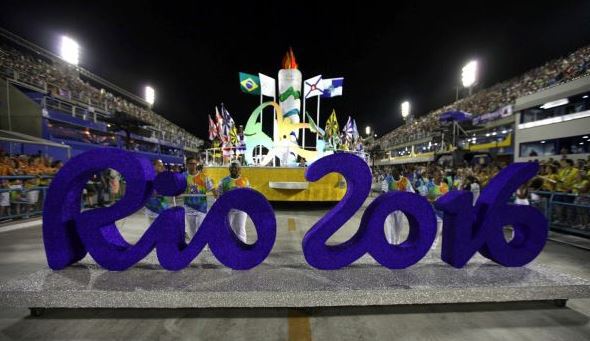 Imaginea articolului Trendul ciudat adoptat de atleţii de la Olimpiada de la Rio. De ce îşi lipesc pe trup bandă colorată