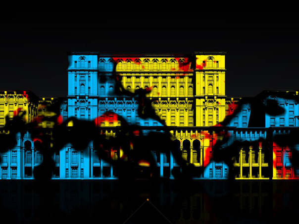 Imaginea articolului IMapp Bucharest: Desene de lumină pe Palatul Parlamentului