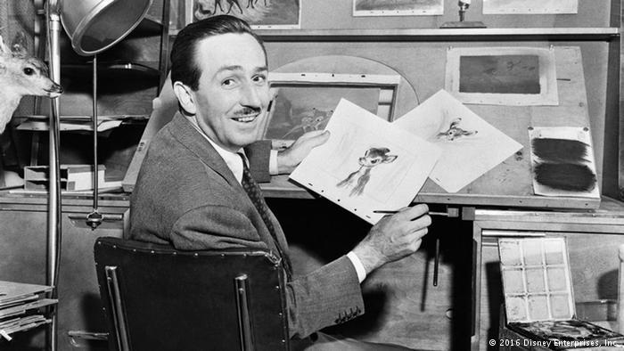 Imaginea articolului Se împlinesc 50 de ani de la dispariţia lui Walt Disney - GALERIE FOTO
