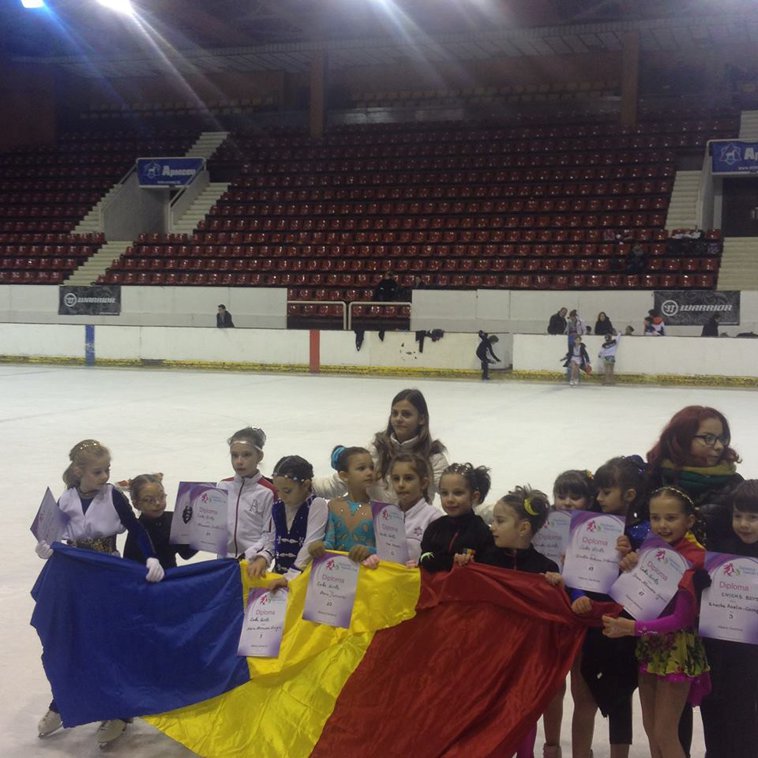 Imaginea articolului GALERIE FOTO Competiţie internaţională de patinaj pentru juniori: Spectacol şi graţie. Intrare liberă