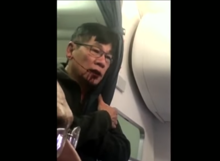 Imaginea articolului Twitter, acuzat că ar şterge postările negative despre incidentul dintr-un avion United Airlines în care un pasager a fost târât afară din aeronavă
