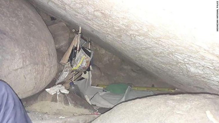 Imaginea articolului Descoperire cutremurătoare făcută într-o peşteră din Indonezia. A fost ţinută captivă timp de 15 ani
