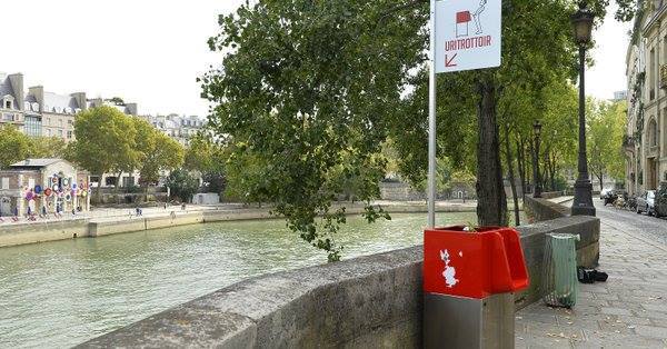 Imaginea articolului Un proiect pilot cu pisoare ecologice a creat zarvă în Paris