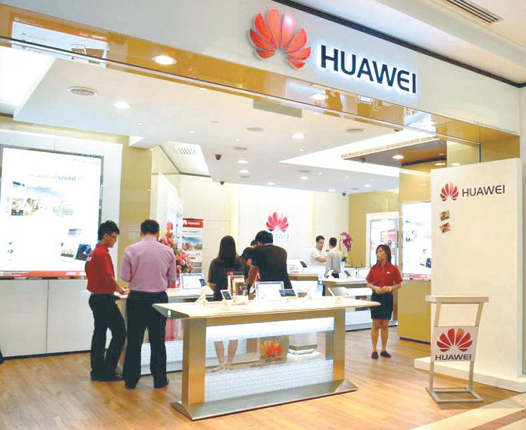 Imaginea articolului Soluţia găsită de Huawei în scandalul momentului: Chinezii intră într-un domeniu dominat de Google şi Microsoft