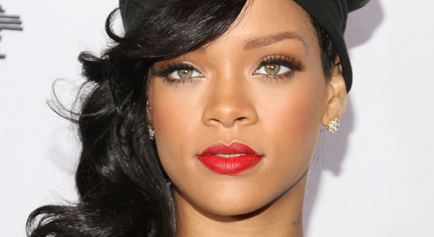 Imaginea articolului Rihanna va lansa o autobiografie vizuală de 500 de pagini
