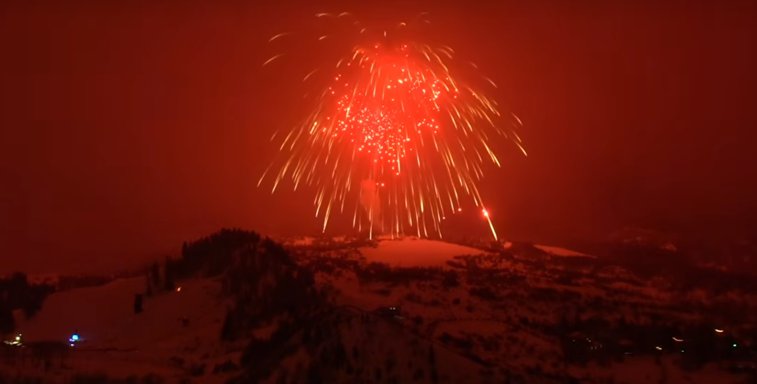 Imaginea articolului Moment de Cartea Recordurilor. Foc de artificii uriaş în America | VIDEO