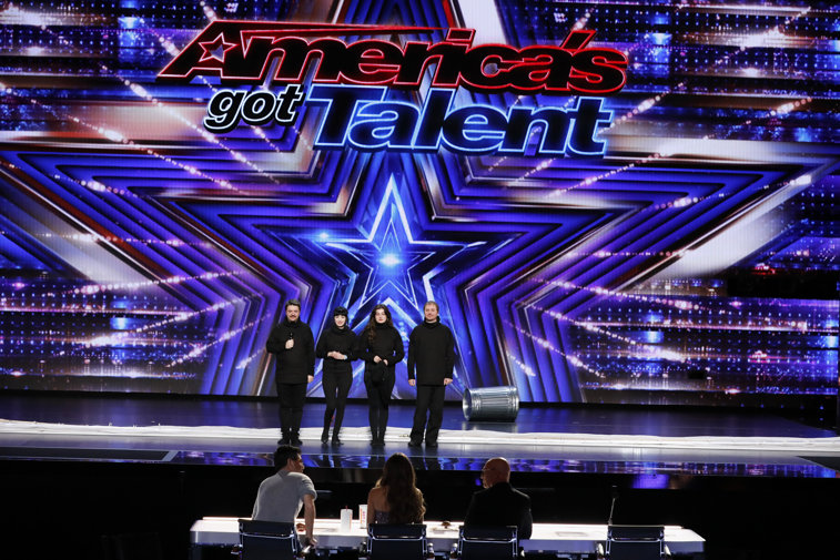 Imaginea articolului Românii au cucerit juriul de la America's Got Talent cu un show inedit. „Am zis să mergem cu ceva simplu, să înţeleagă toată lumea!"