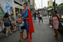 Imaginea articolului "Magia" reţelelor de socializare îl demască pe adevăratul Superman din Brazilia