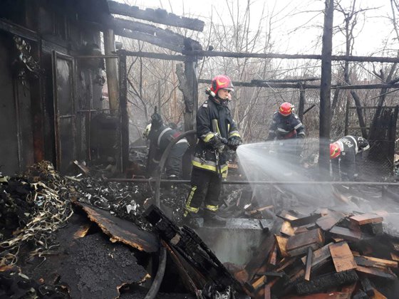 Imaginea articolului Fire Engulfs Six Houses In Bucharest, One Injured