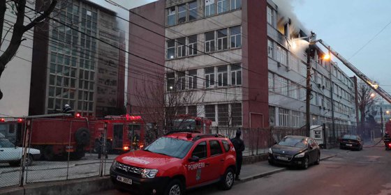 Imaginea articolului Fire Engulfs Bucharest Building Supplies Deposit