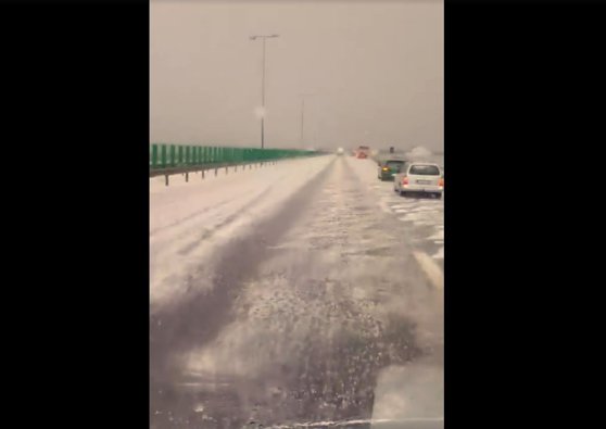 Imaginea articolului Constanta County Affected by Hail, A4 Highway Covered in Ice
