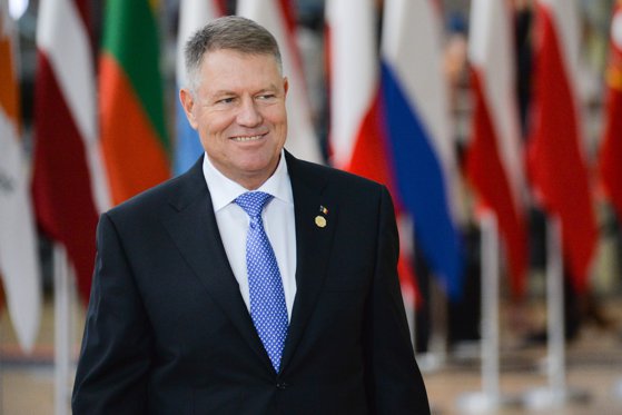 Imaginea articolului President Iohannis, new call to Romanians: Stay at home! I know it's hard!