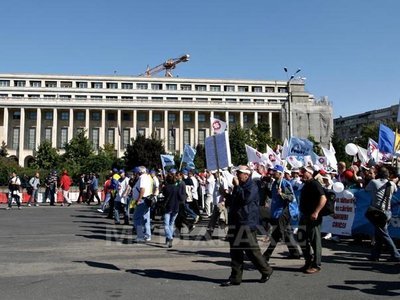Imaginea articolului Romanian Unionists Continue Protests In Bucharest Over Austerity Measures
