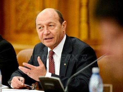 Imaginea articolului Romanian President Basescu Extends New Invitation To Talks For Opp Parties
