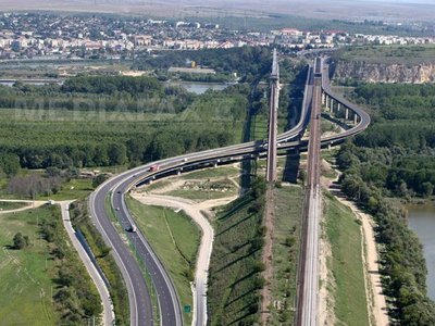 Imaginea articolului Romanian Roads Authority Lowers Toll For Two Bridges Over Danube