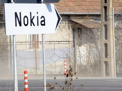 Imaginea articolului Nokia Keeps Romanian Plant Open Until Yearend, Pays Employees Until March 2012