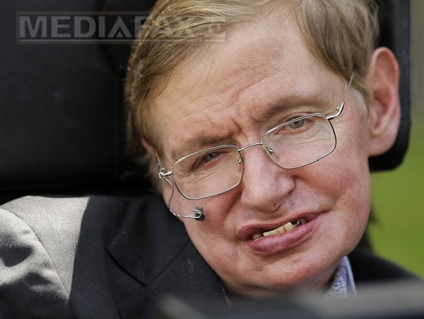 Imaginea articolului Momentul crucial din viaţa lui Stephen Hawking: Medicii au vrut să oprească aparatele care îl ţineau în viaţă
