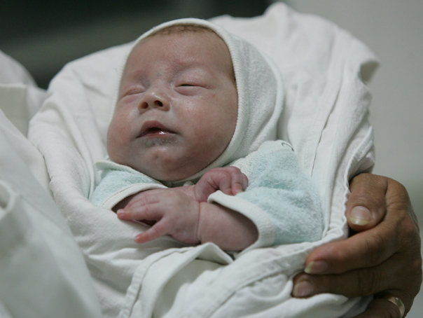 Imaginea articolului STUDIU: Bebeluşii încep procesul de învăţare în stadiul intrauterin mai devreme decât se ştia