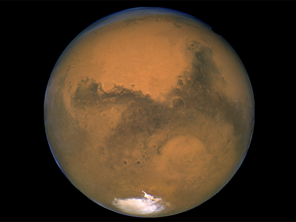 Imaginea articolului DESCOPERIRE ISTORICĂ: NASA anunţă că a găsit semne care indică prezenţa apei pe planeta Marte - FOTO, VIDEO