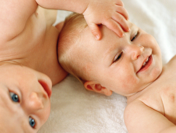Imaginea articolului Au fost născuţi gemenii care au taţi diferiţi. ''Acest lucru este rar pentru întreaga lume''. VIDEO