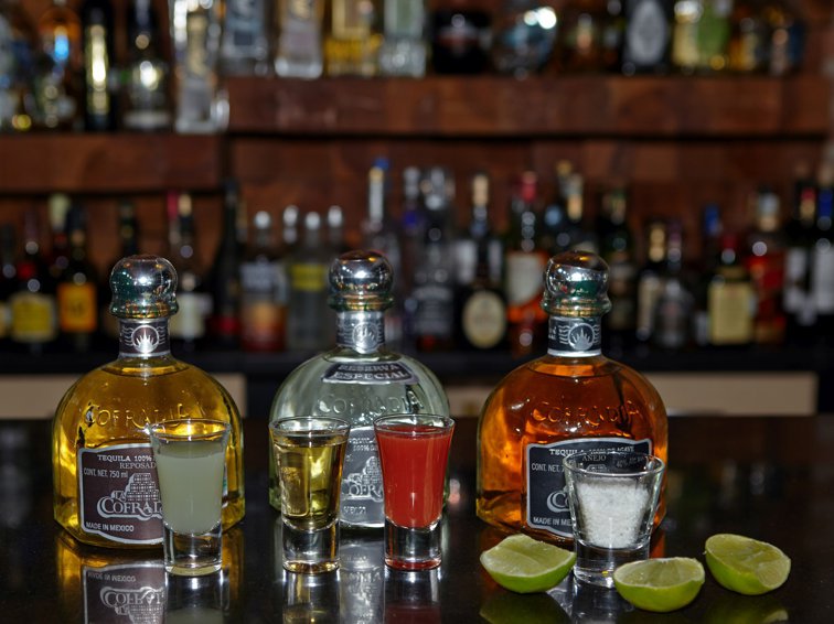 Imaginea articolului Studiu: Tequila, BENEFICĂ pentru oase chiar dacă suferiţi de osteoporoză
