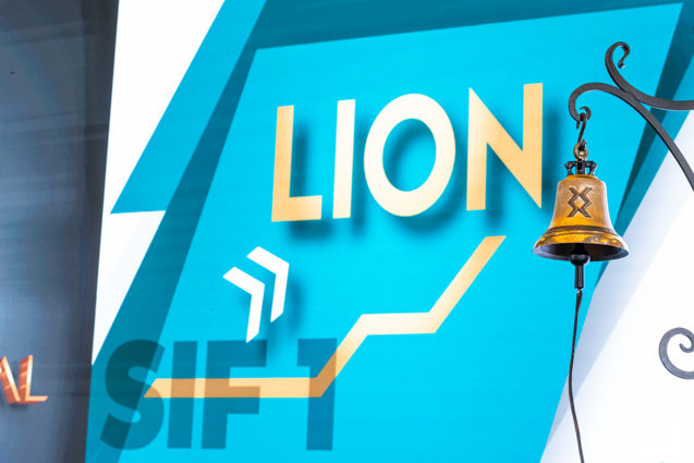 Bursă. Lion Capital refuză propunerea acţionarului Blue Capital privind distribuirea de dividende de 209 mil. lei şi demararea unui program de răscumpărare de 50 mil. acţiuni