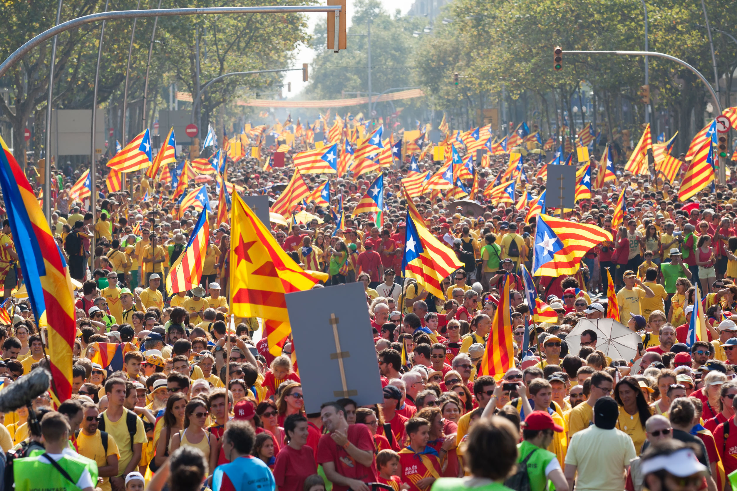 Răsturnare majoră de situaţie înaintea alegerilor anticipate din Catalonia: Primul sondaj este o surpriză de proporţii