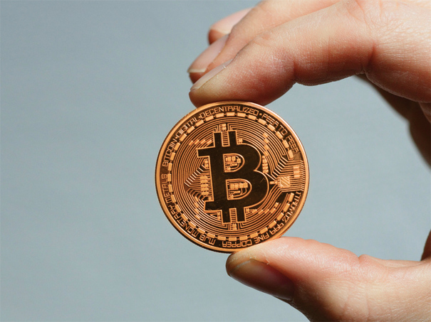 Cum a ajuns blockchain, tehnologia din spatele Bitcoin, să fie mai valoroasă decât criptomoneda