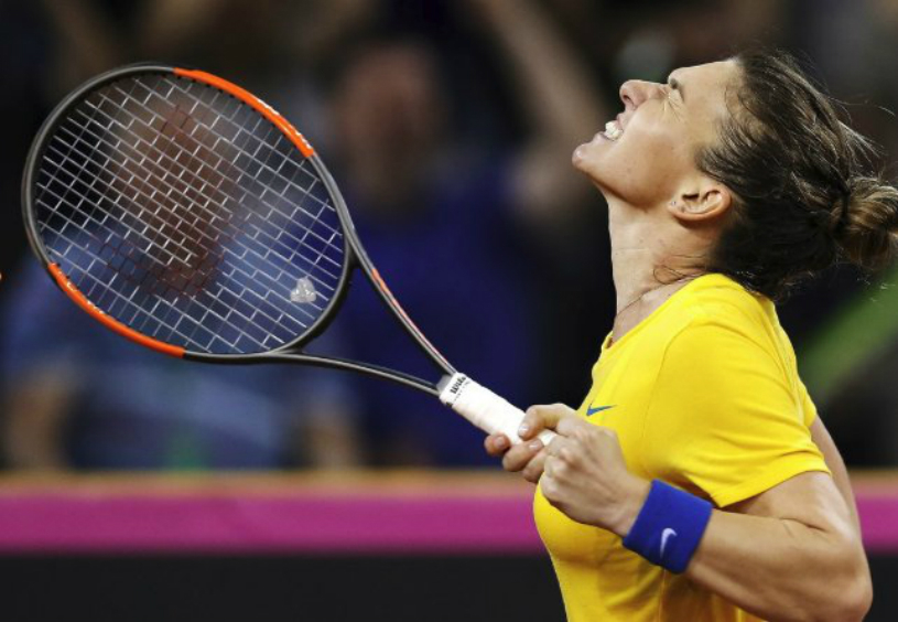 Caro pune presiune pe Simona! Wozniacki a câştigat un meci lung la Roma, s-a calificat în "sferturi" şi a revenit pe primul loc în clasamentul live. Ce urmează în lupta pentru #1 şi statutul de principală favorită la Roland Garros