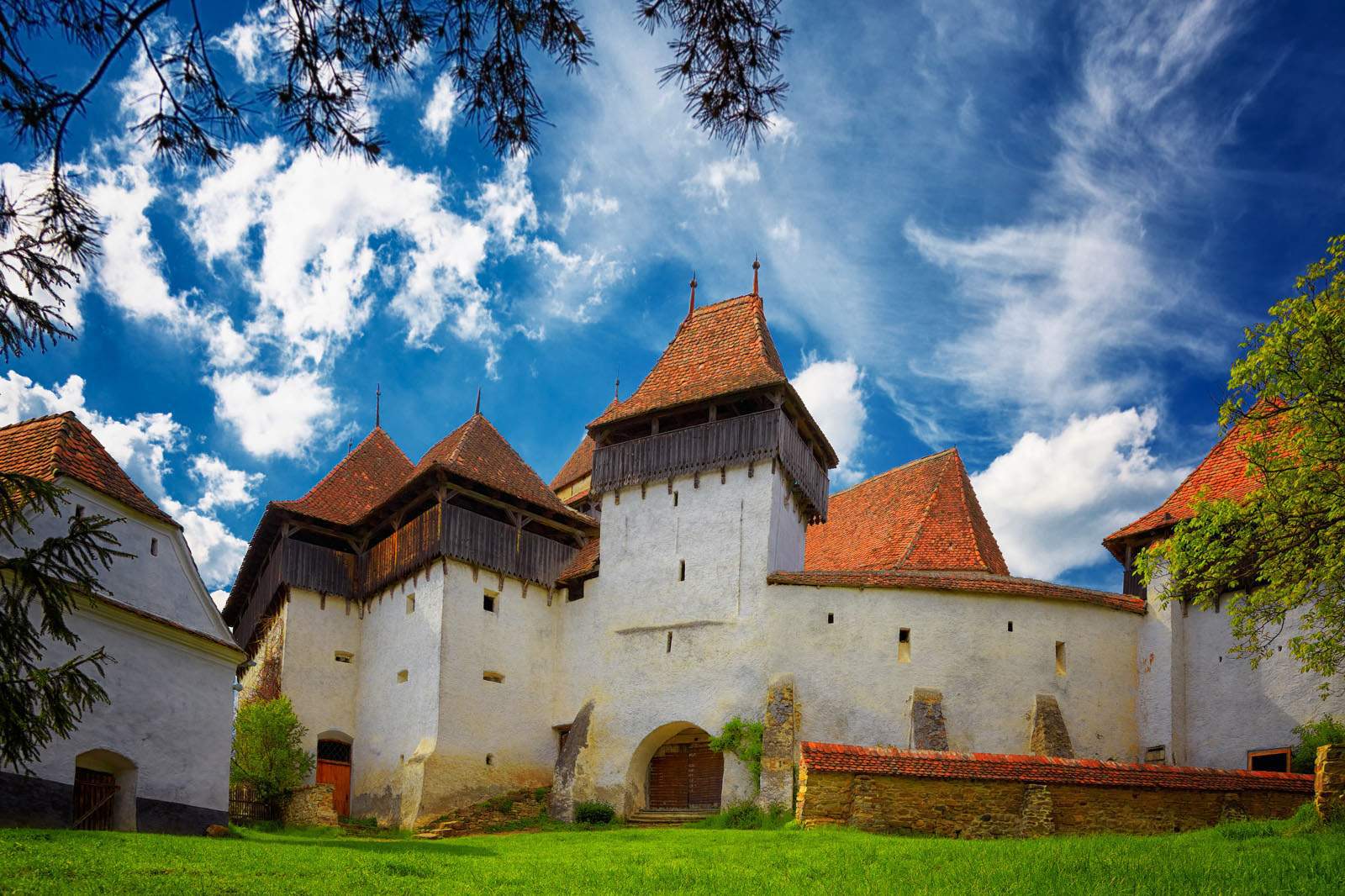 Un sat din România a fost inclus între cele mai frumoase din lume