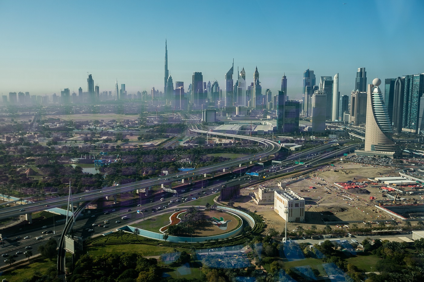 Cel mai simplu mod de a câștiga bani în Dubai investește în criptomonede ondulate