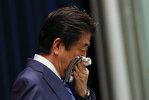 Cu o economie deja slăbită şi ciobită de conflictul comercial dintre Beijing şi Washington, economia Japoniei a primit „lovitura finală”