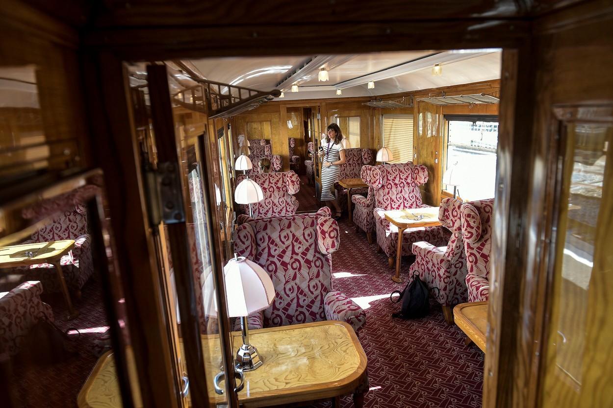 Milionarul care a reinventat celebrul tren de lux Orient Express a murit 