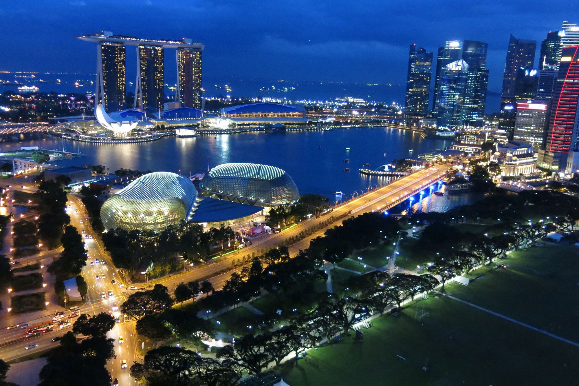 Singapore a suspendat relaţiile comerciale cu regimul de la Phenian