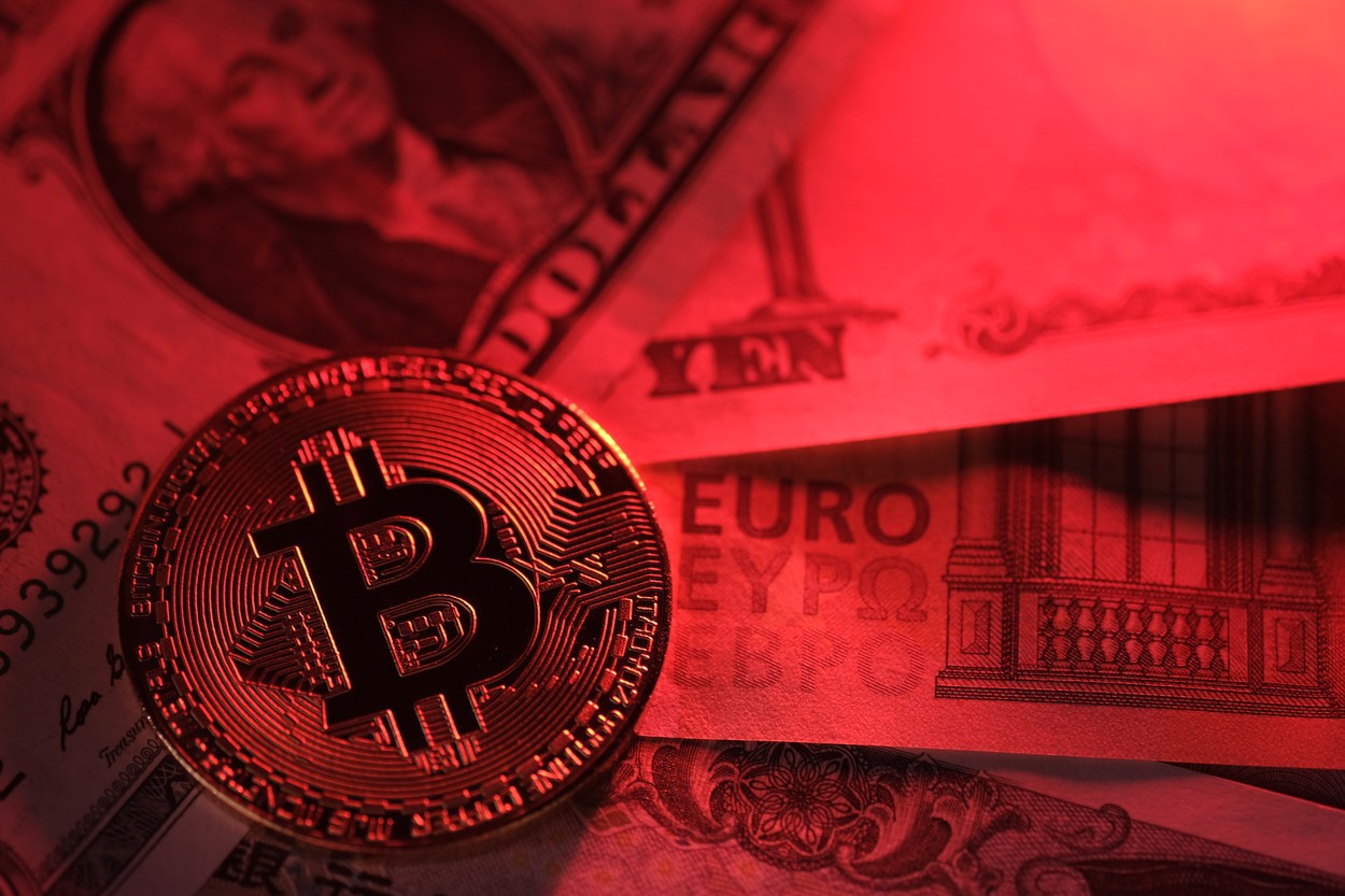 Bitcoin trece de dolari pentru prima dată din decembrie | fabricadestaruri.ro