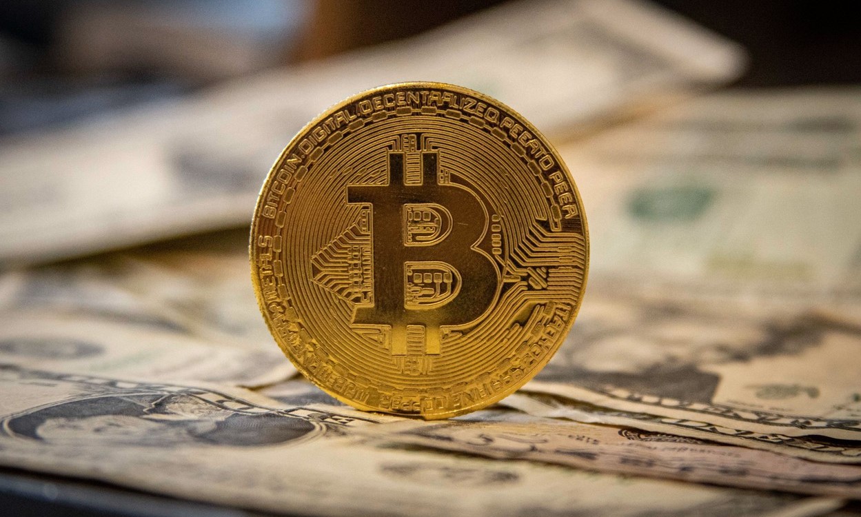 investește totul în bitcoin