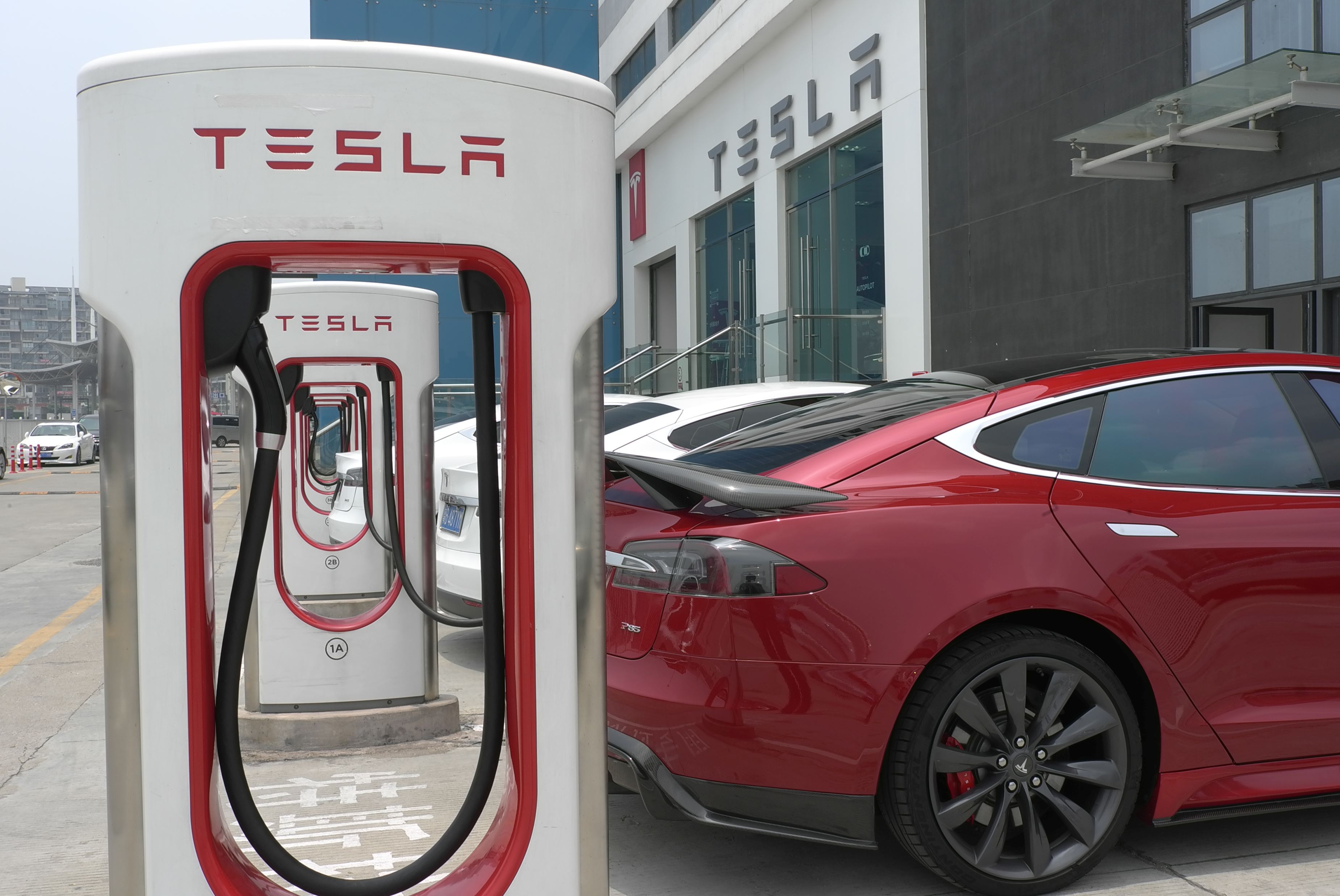Succesul Tesla în China: Producătorul auto a înregistrat vânzări de peste 3,1 miliarde de dolari în piaţa chineză în T3, aproape jumătate faţă de vânzările companiei pe piaţa din SUA