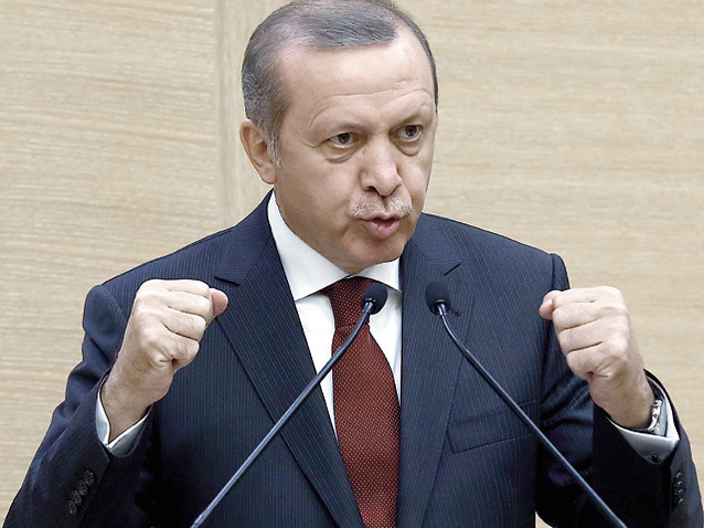 Erdogan a leşinat înainte de rugăciunea de final al Ramadanului. Care este starea liderului turc
