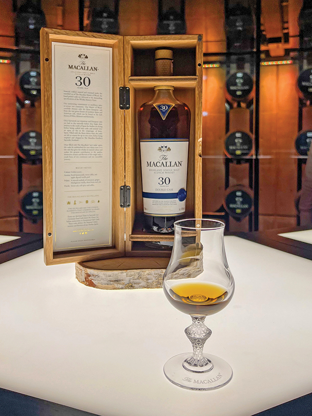 "Cel mai căutat" whisky din lume s-a vandut cu 2,7 milioane de dolari sticla