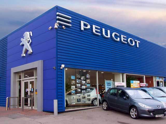 Citroën, Peugeot, Shell şi alţi jucători industriali europeni îşi taie drum spre piaţă din Iran