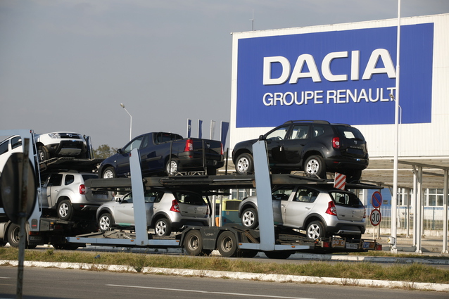 Vânzările Dacia la nivel global au crescut cu 7,7% în 2015, la 550.920 de vehicule
