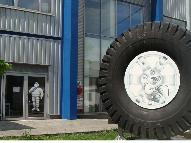 Moderate impression Money rubber Michelin România opreşte producţia la fabrica Victoria din Floreşti, din  cauza COVID-19. Grupul francez Michelin