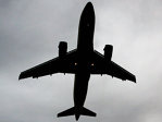 Coronavirus: traficul aerian scade cu două treimi