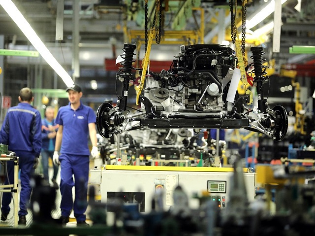 Cât a costat industria auto închiderea economiei din primăvară: Cele şapte săptămâni fără producţie la Dacia şi Ford, plus fabricile de componente, au şters 5 mld. euro din businessul auto local