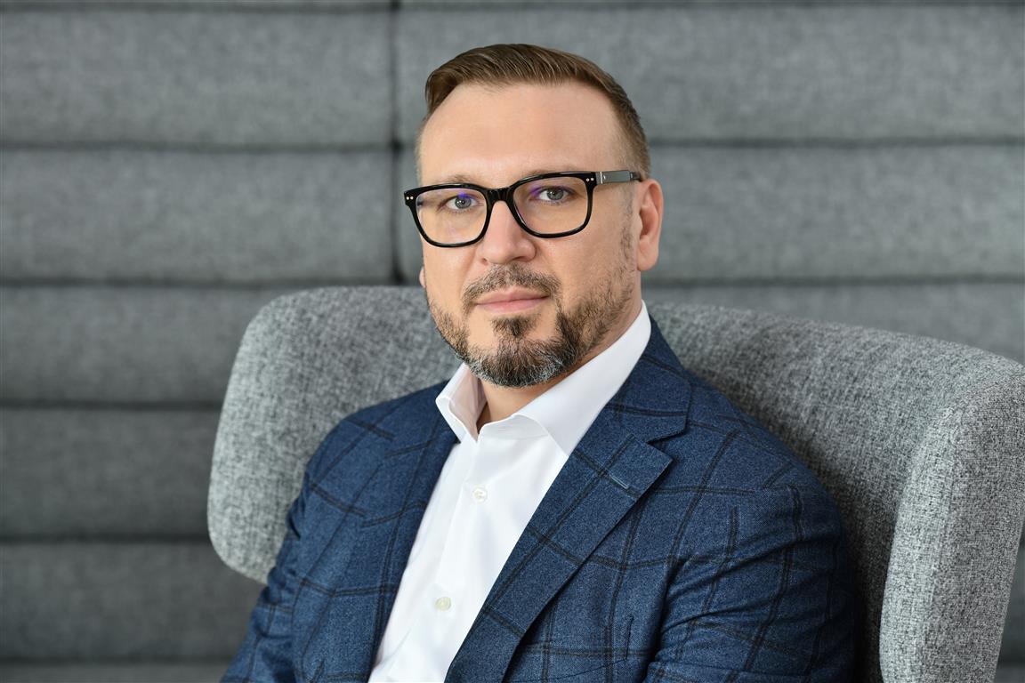 Vlad Stanislav, manager cu experienţă de 22 de ani, a fost numit Managing Director al JLL în România, în locul Silvianei Petre-Badea, care a ocupat această funcţie în ultimii 7 ani 