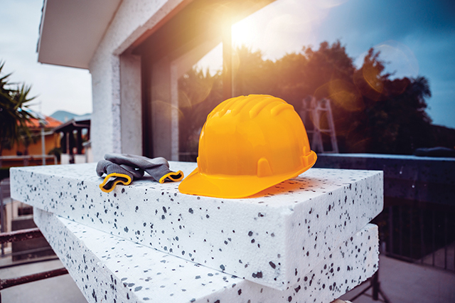 Salariul mediu net din construcţii a crescut de peste trei ori în zece ani. „Suntem dispuşi să plusăm”