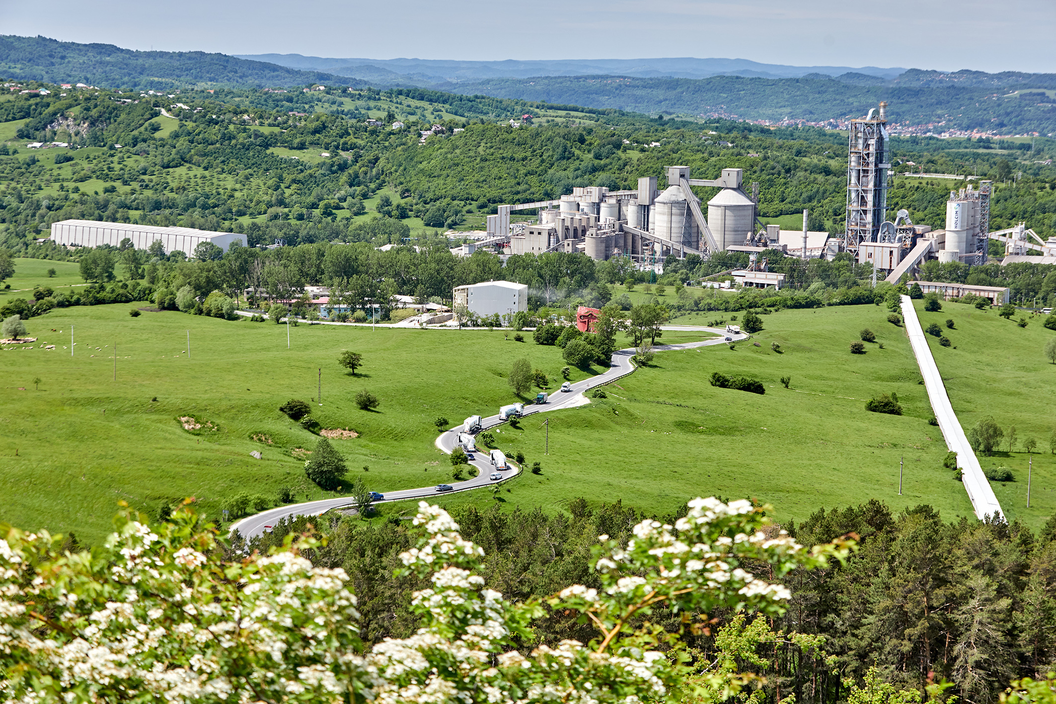 Elveţienii de la Holcim extind cu 20% capacitatea de producţie a fabricii de ciment din Câmpulung, după investiţii de peste 25 mil. euro