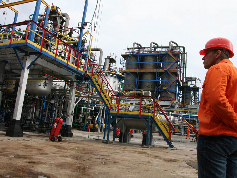 Rompetrol a finalizat creşterea capacităţii de procesare a Petromidia de la 3,5 la 5 mil.tone