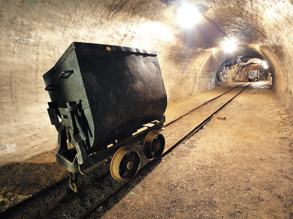 Zijin din China vrea să investească 3,8 miliarde dolari pentru a-şi extinde mina de cupru din Serbia