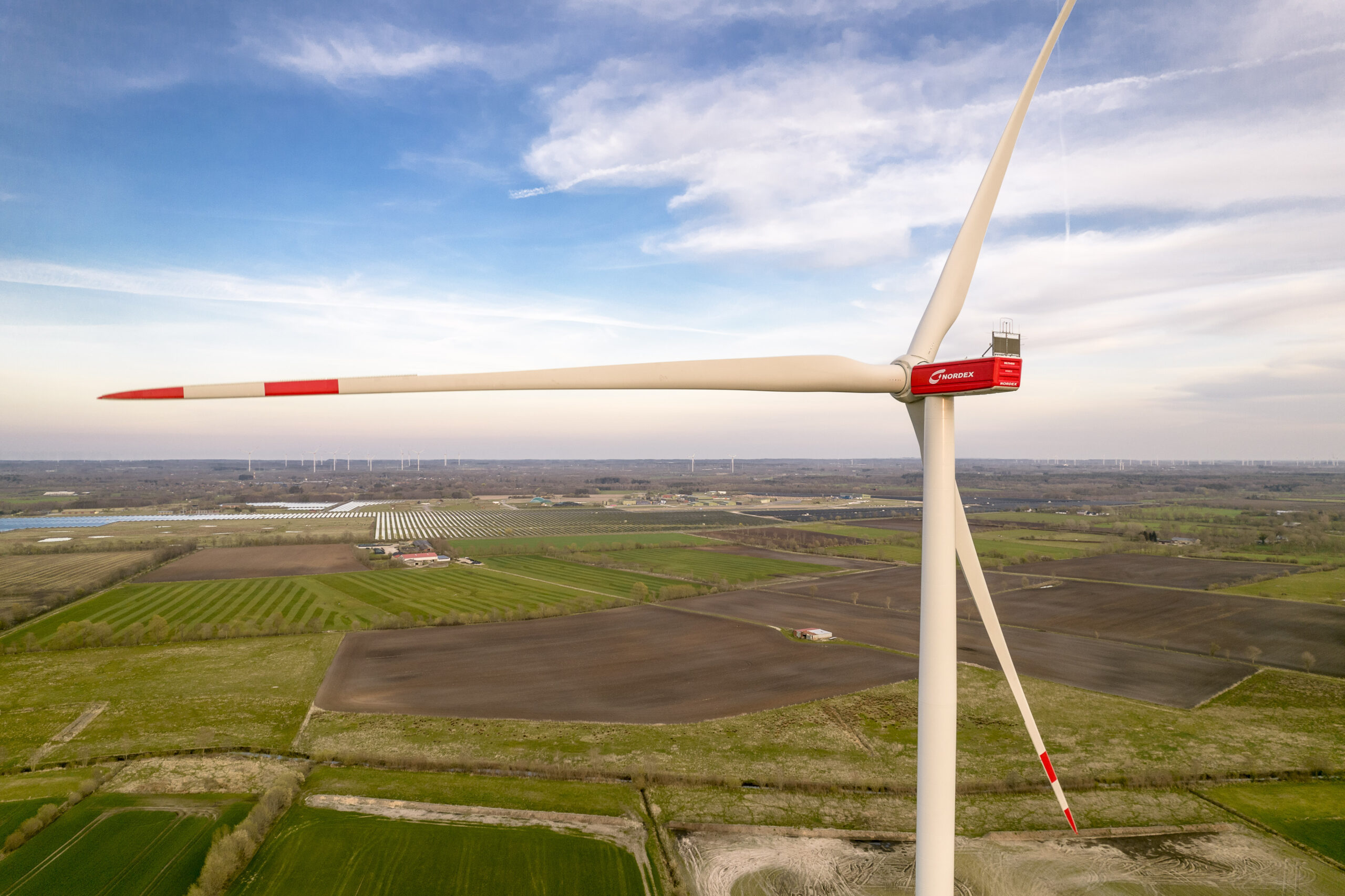 Cu ochii pe China, Europa se grăbeşte să-şi întărească sectorul eolian. „Industria eoliană este o poveste de succes europeană şi trebuie să rămână aşa“